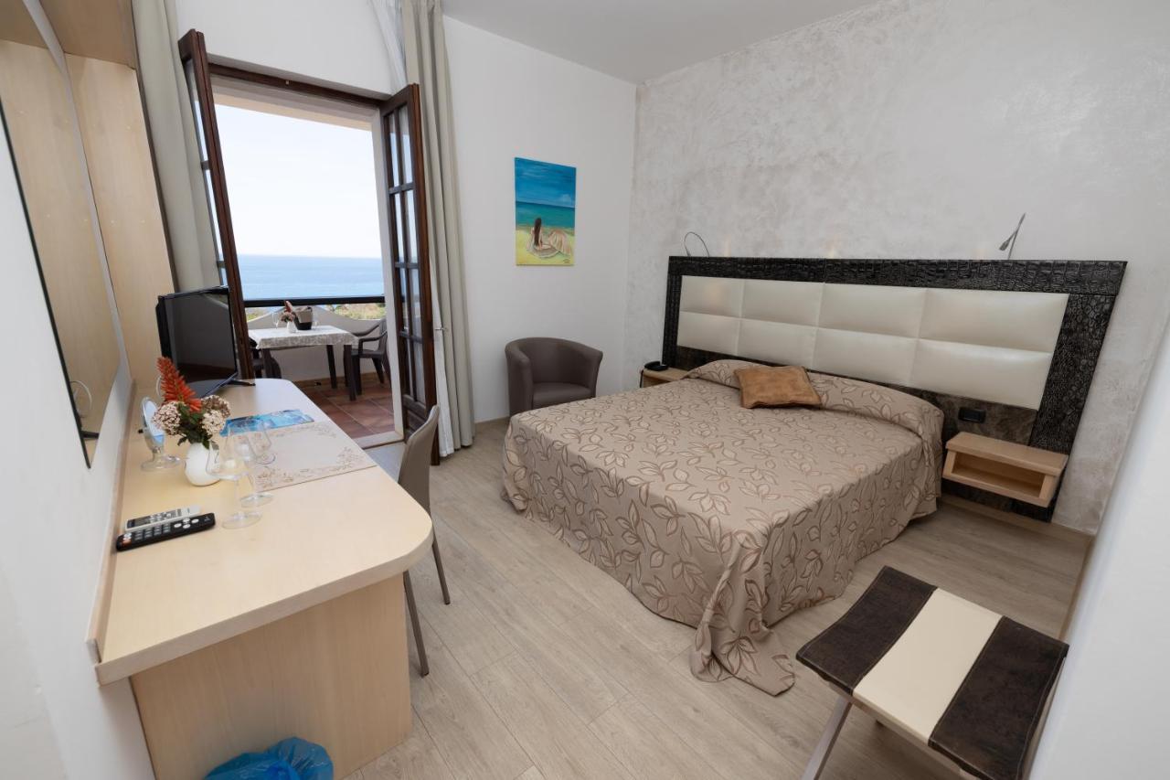 Joppolo Arenas Hotel מראה חיצוני תמונה