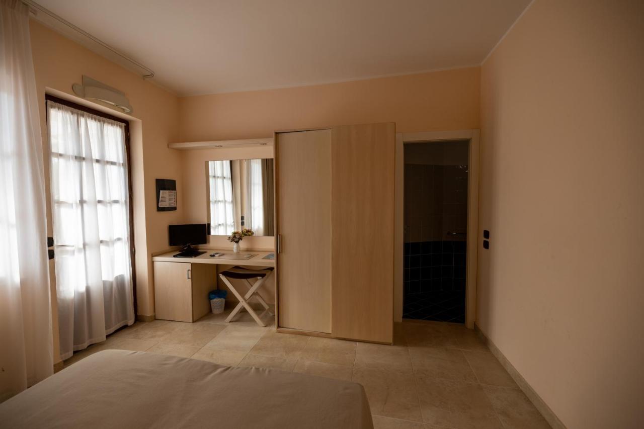 Joppolo Arenas Hotel מראה חיצוני תמונה