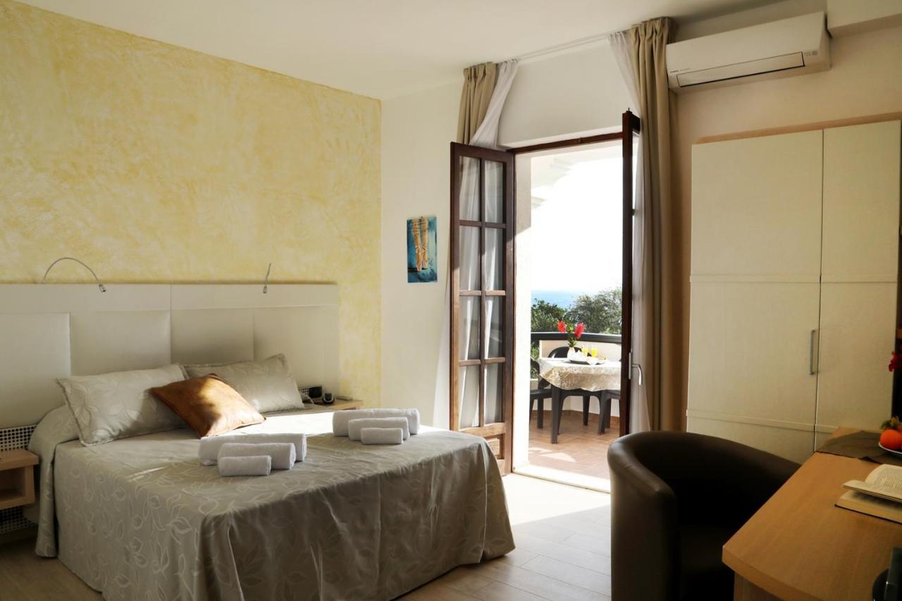 Joppolo Arenas Hotel מראה חיצוני תמונה