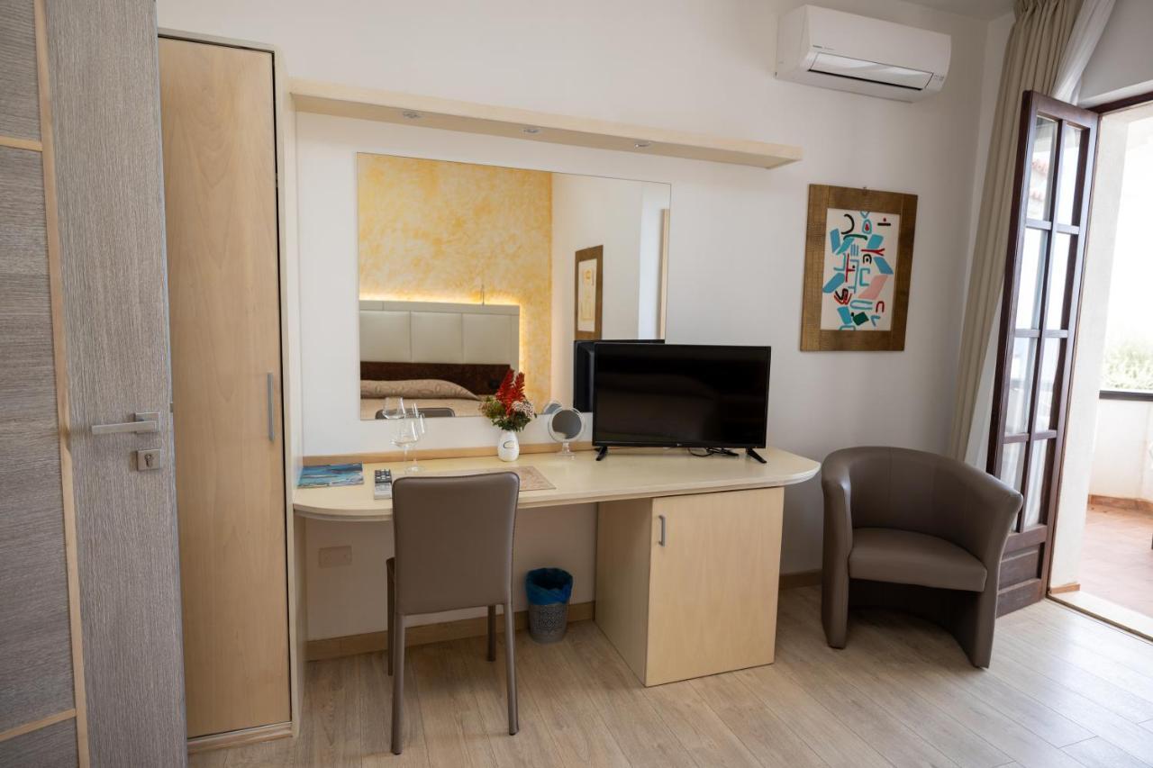 Joppolo Arenas Hotel מראה חיצוני תמונה