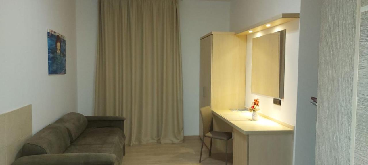 Joppolo Arenas Hotel מראה חיצוני תמונה