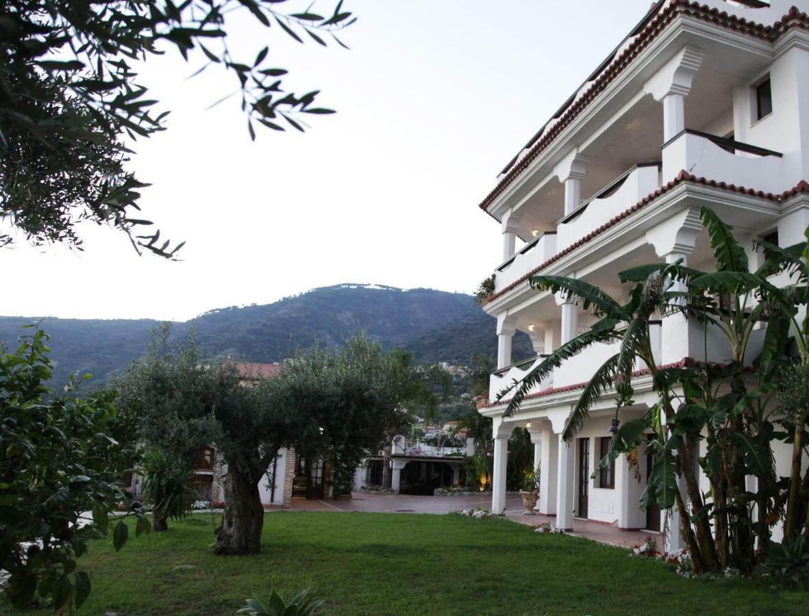 Joppolo Arenas Hotel מראה חיצוני תמונה