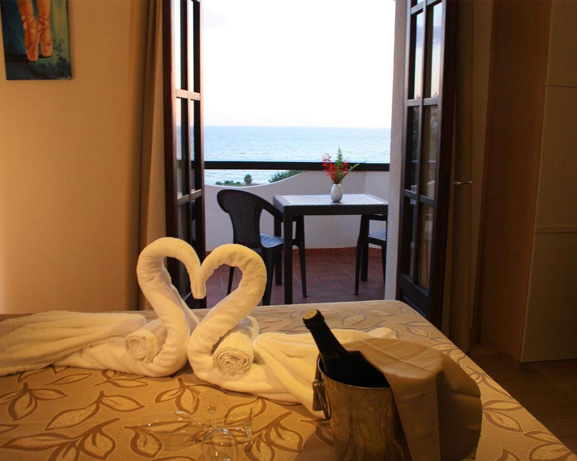 Joppolo Arenas Hotel מראה חיצוני תמונה